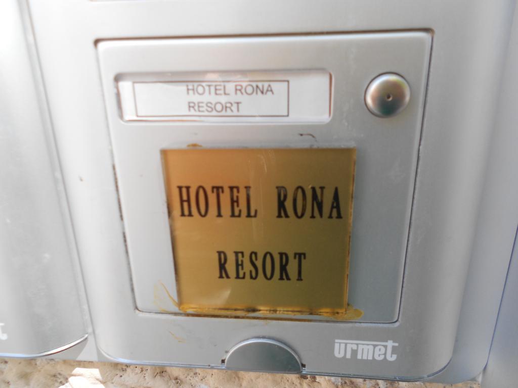 Rona Resort Roma Esterno foto